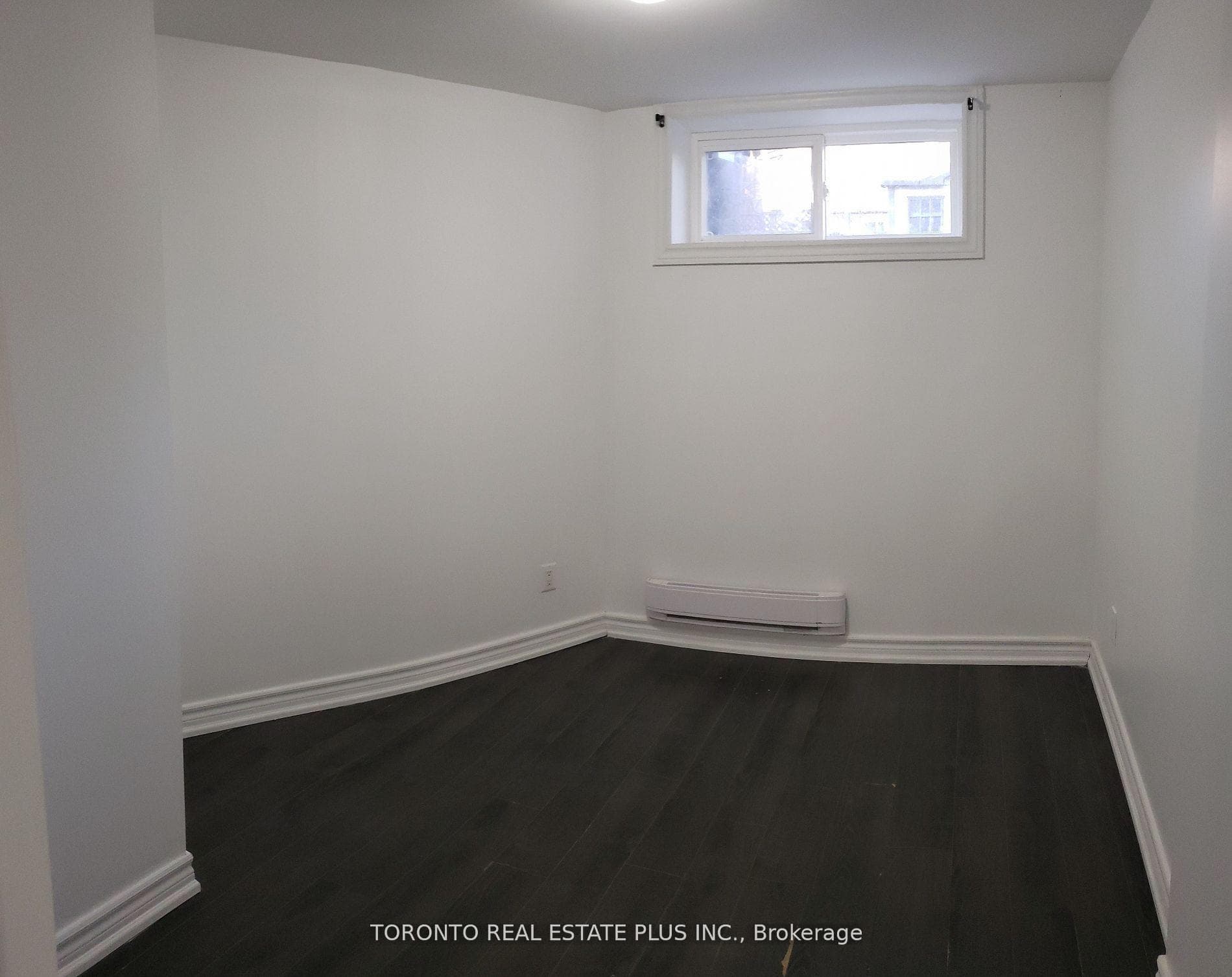 88 Harris Avenue Unit Lower photo 5