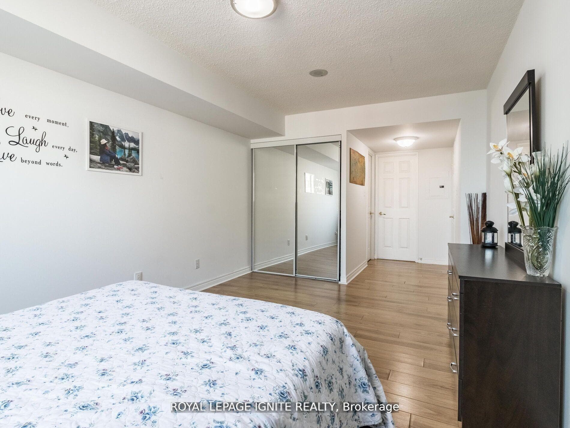 156 Enfield Place Unit 1711 photo 14