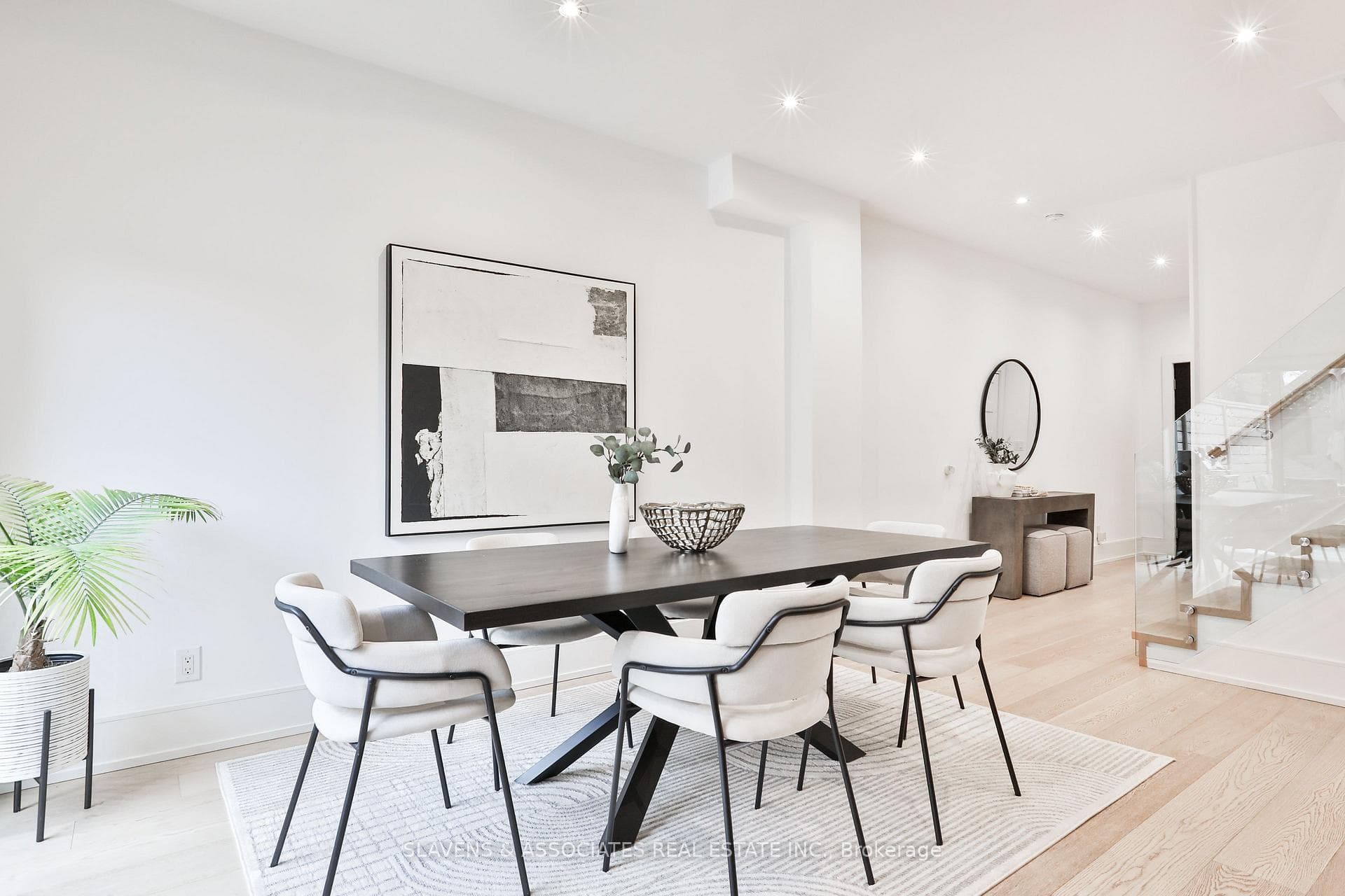 45 Ellsworth Avenue photo 11