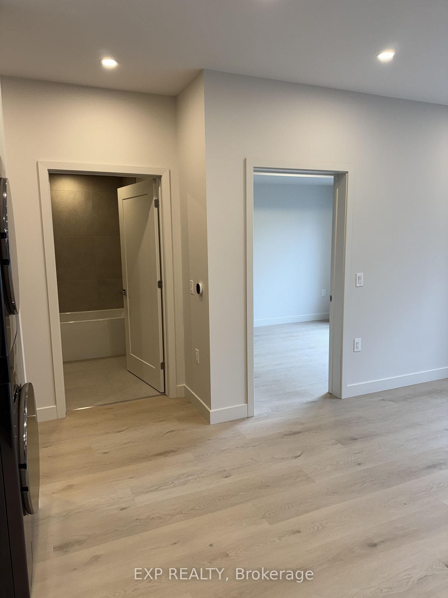 1301 Dorchester Avenue Unit 3 photo 4