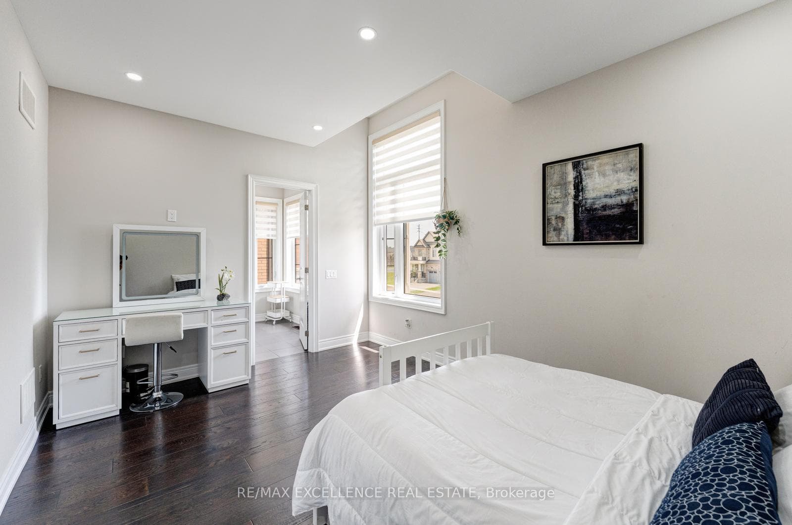8 Settlers Field Road photo 20