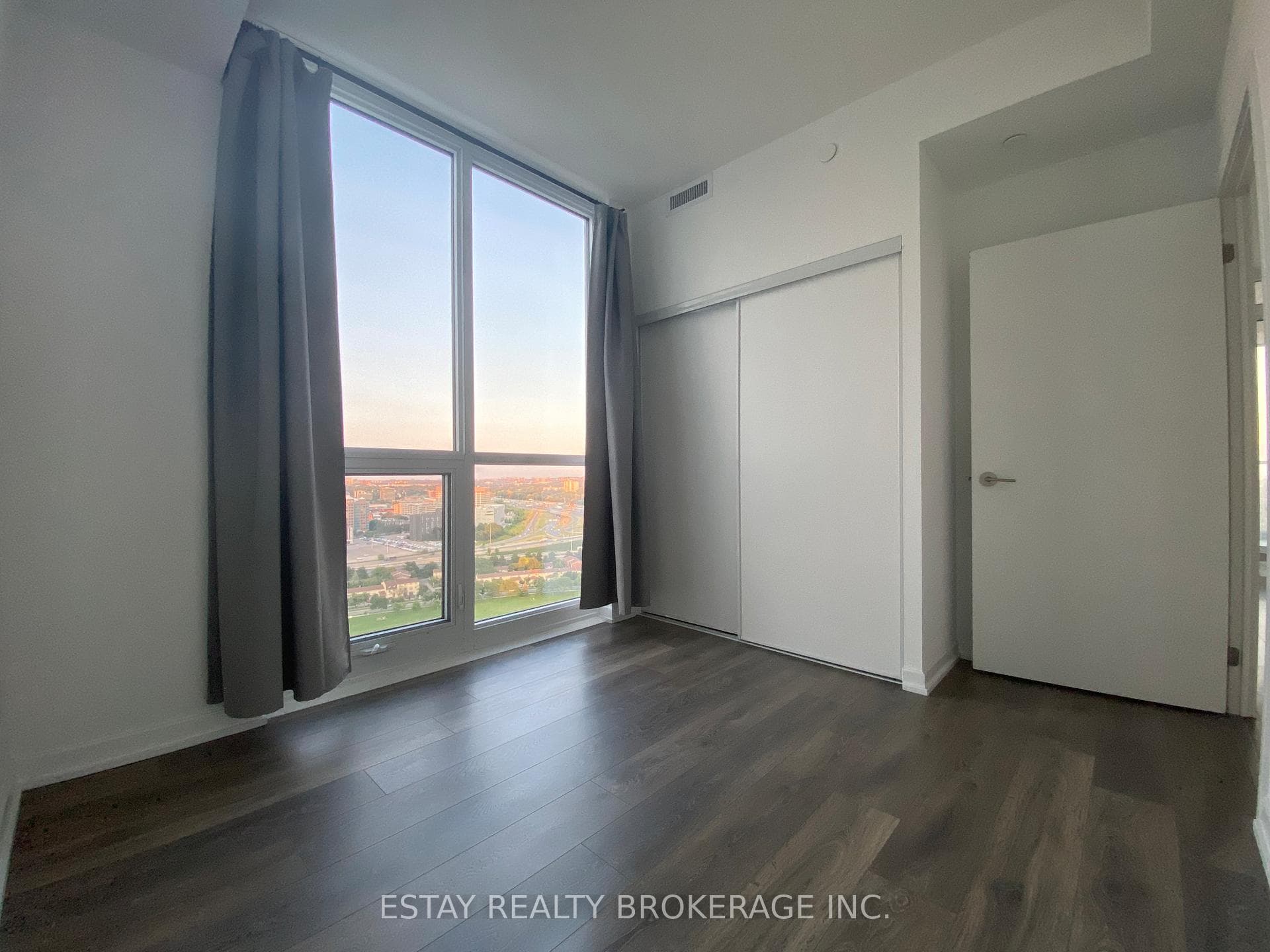 32 Forest Manor Road Unit 2508 photo 4