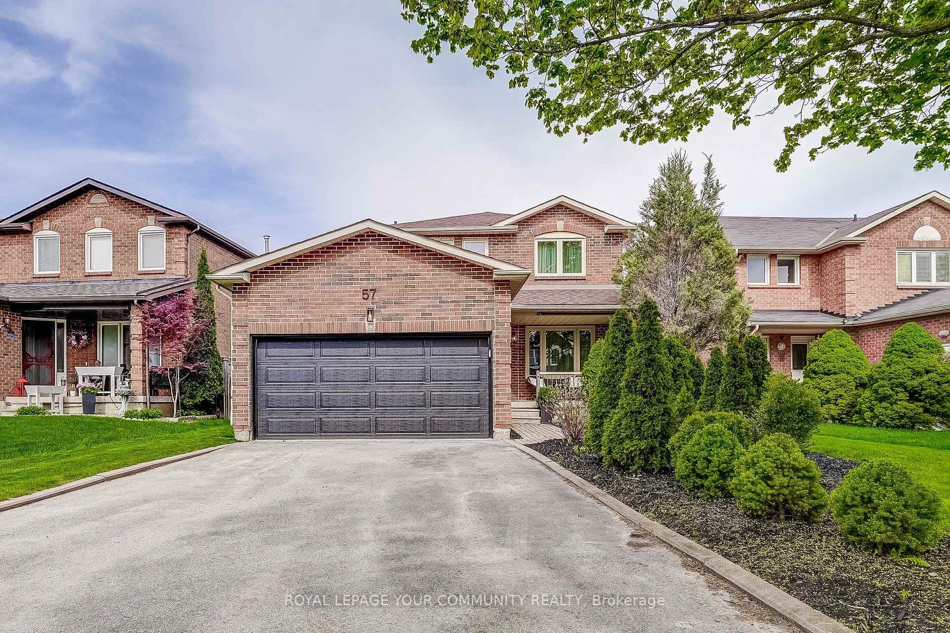 57 Largo Crescent photo 1