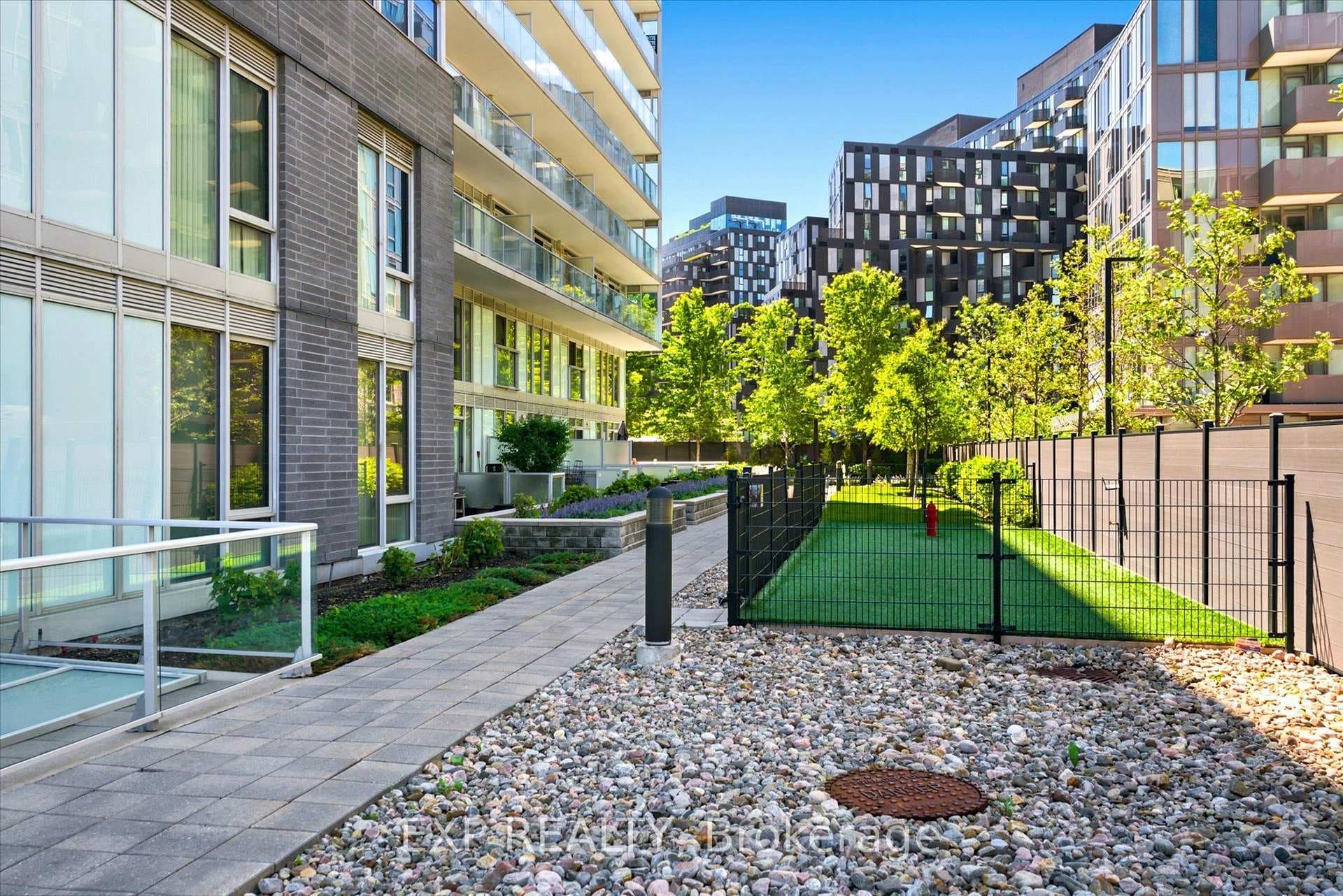 Building Dog Park