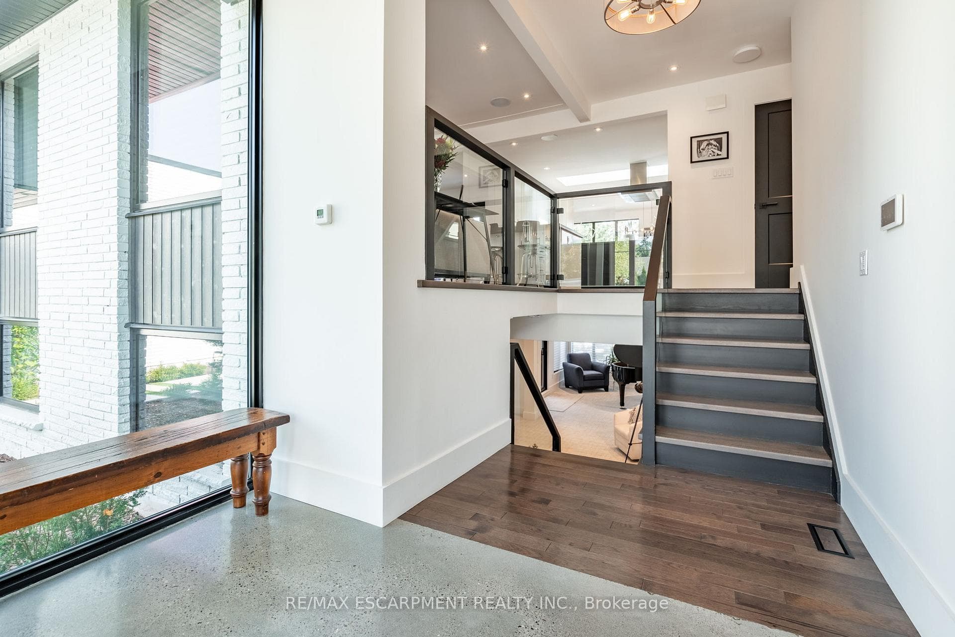 97 Overdale Avenue photo 6