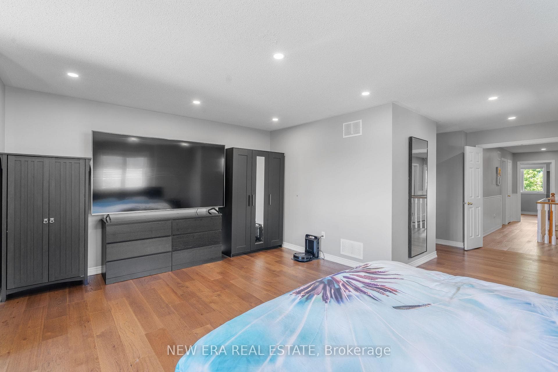 2855 Duncairn Drive photo 19
