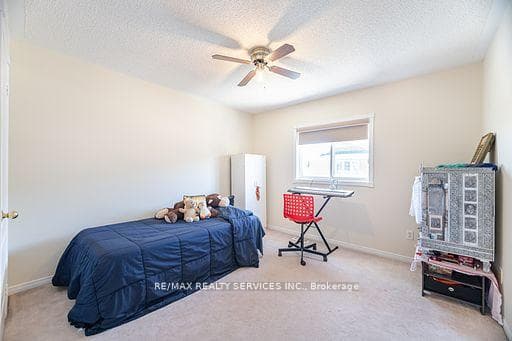 47 Heartleaf Crescent photo 35