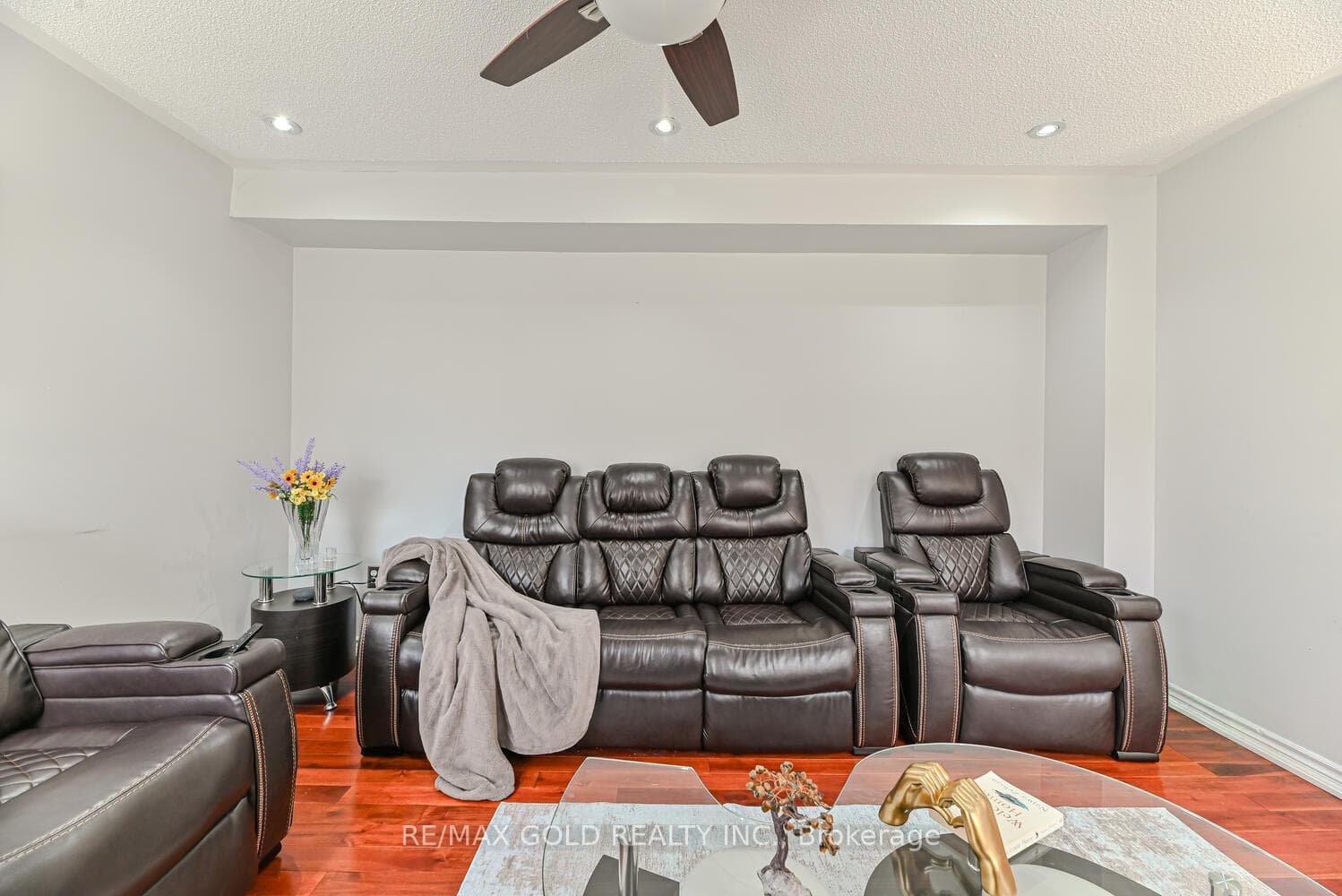 63 Hiberton Crescent photo 13