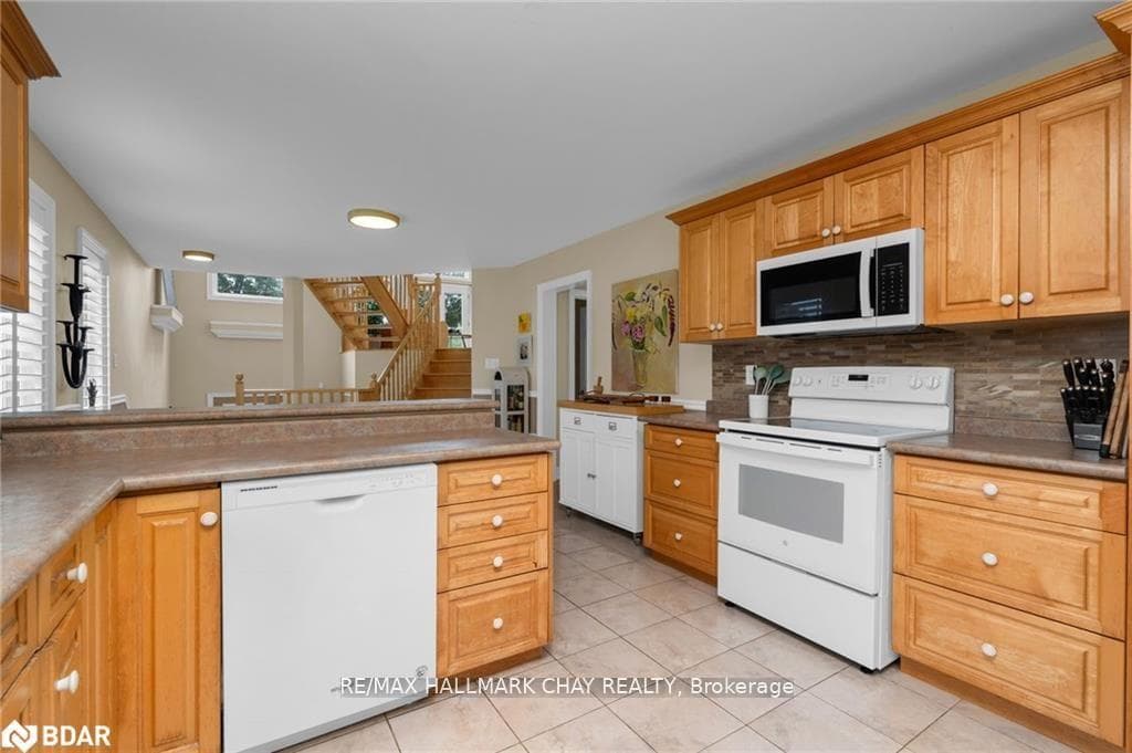 19 Constance Boulevard photo 9