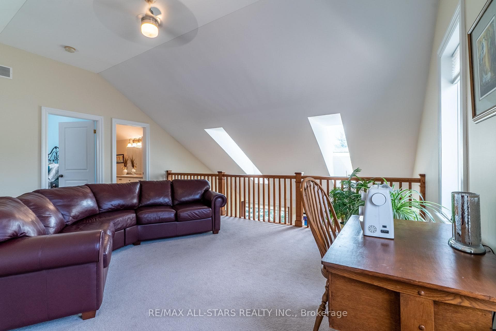 101 ADELAIDE Street photo 22