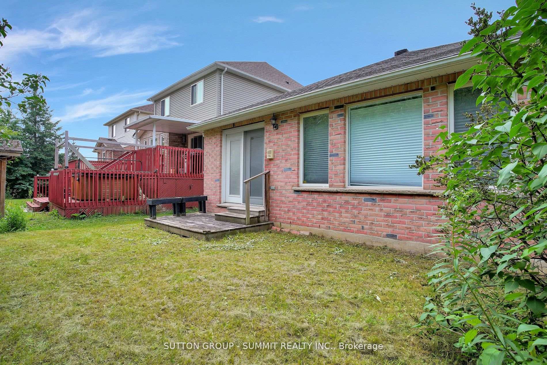 436 Lausanne Crescent photo 18