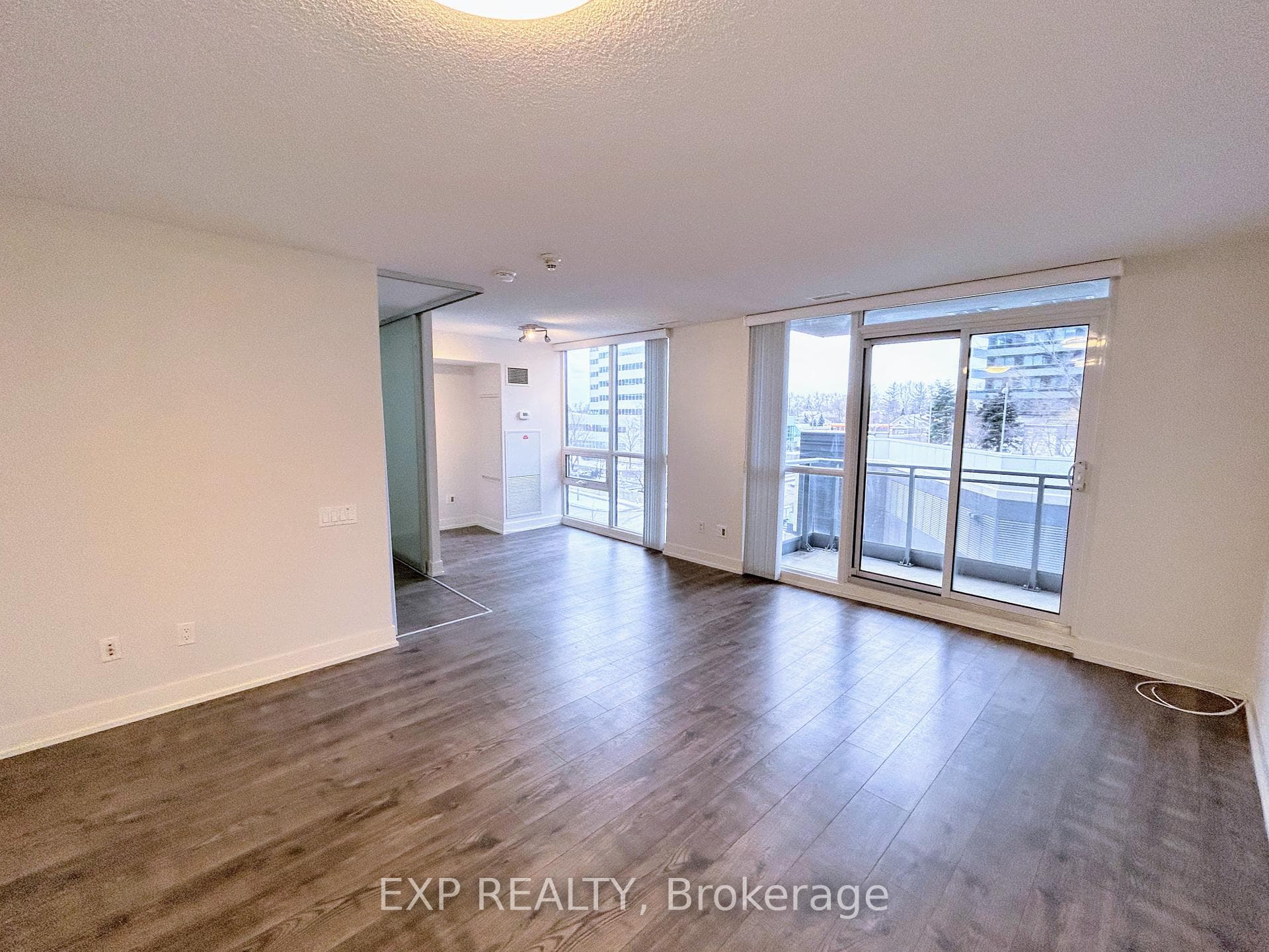 23 Sheppard Avenue Unit 511 photo 4