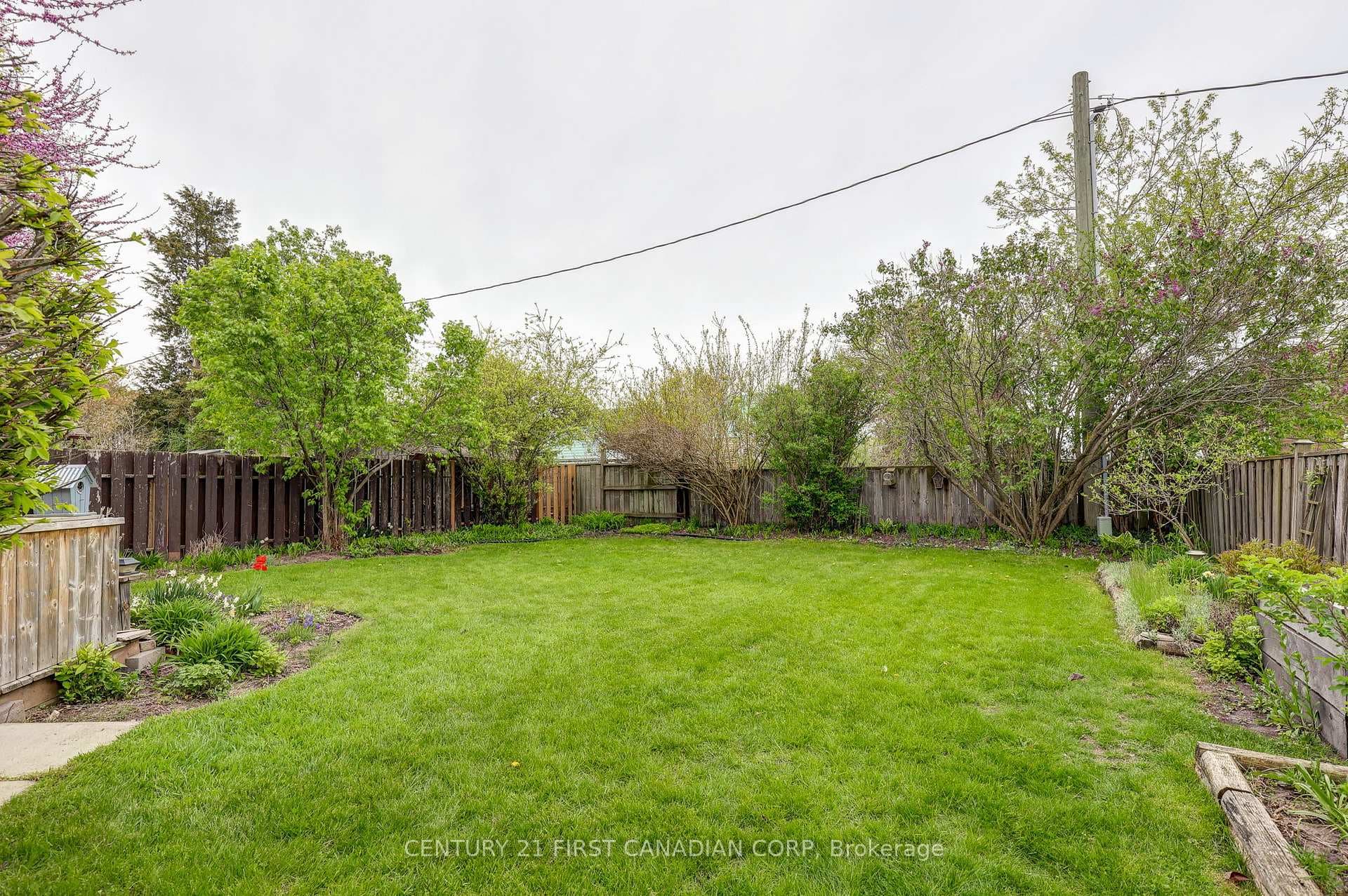 12 Rosemount Crescent photo 40