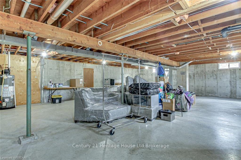 18 PEGGY Avenue photo 22