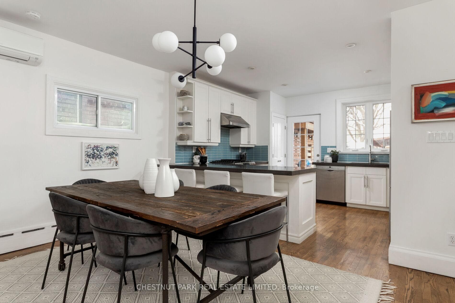 488 Merton Street photo 8