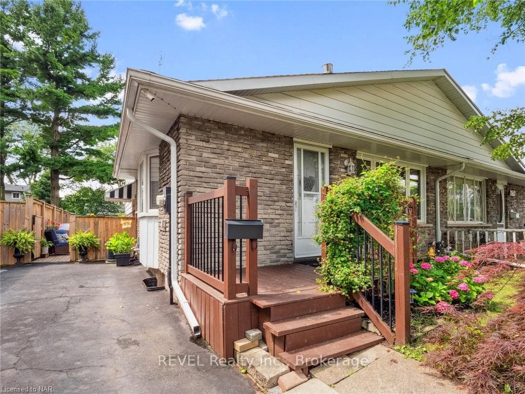 6772 WILINGER Street photo 1