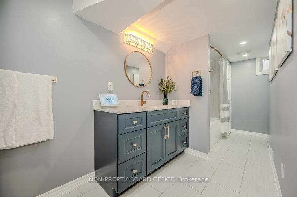 139 Fanshawe Drive photo 28