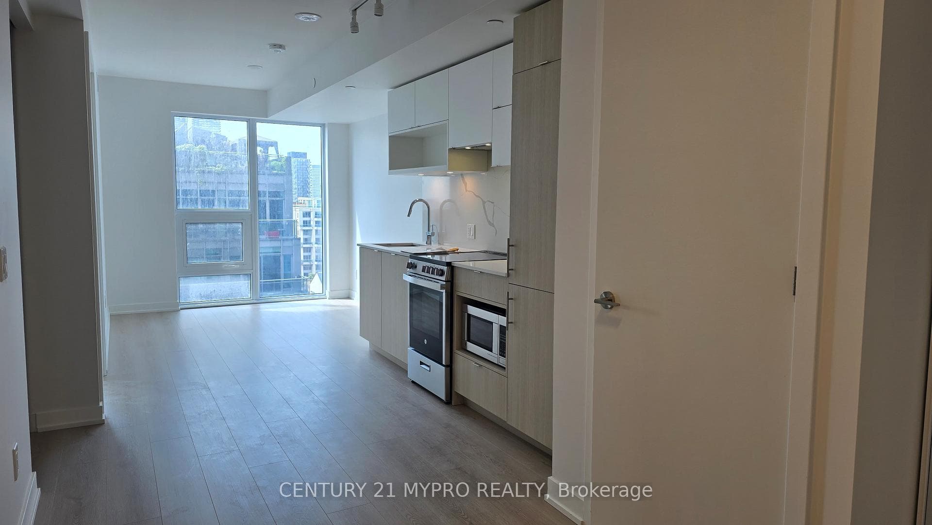 100 Queen Street Unit 1507 photo 14