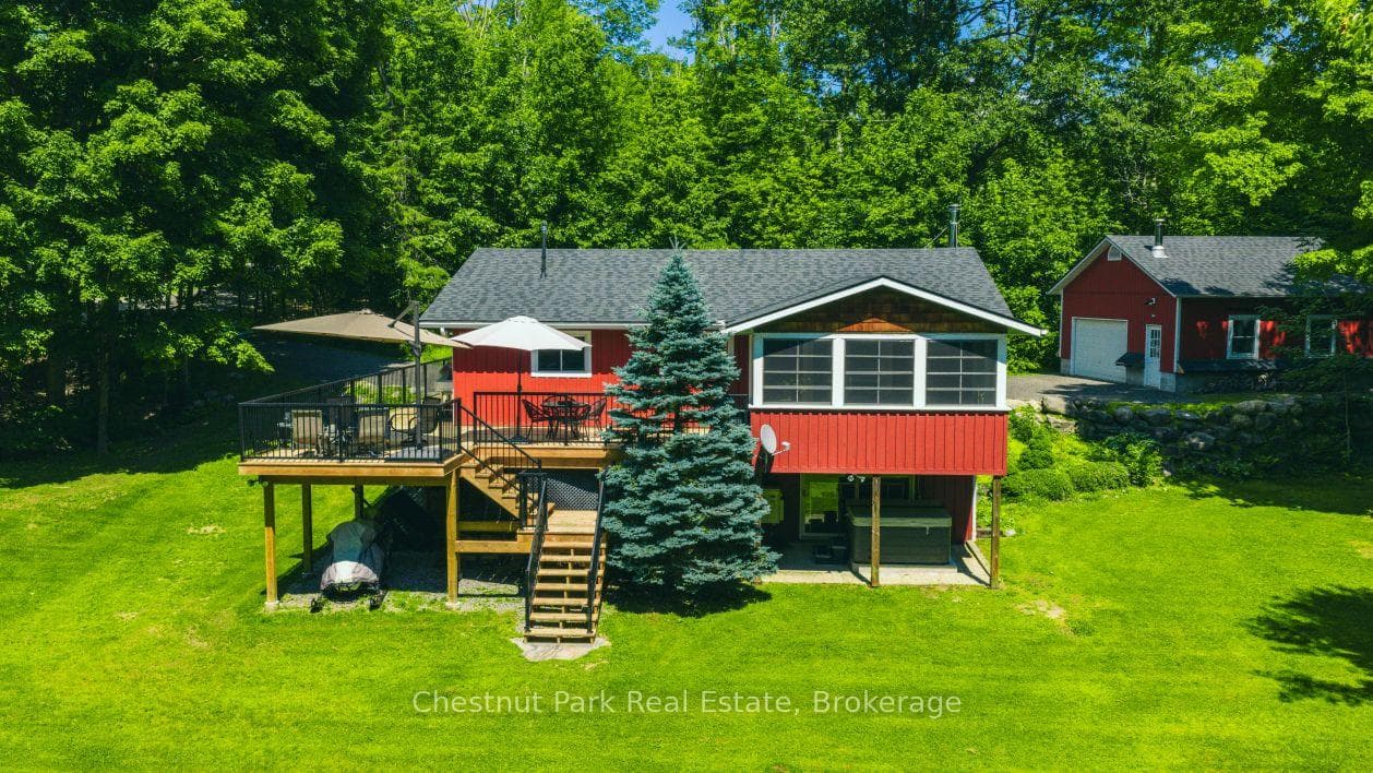 1126 Eveleigh Road photo 1