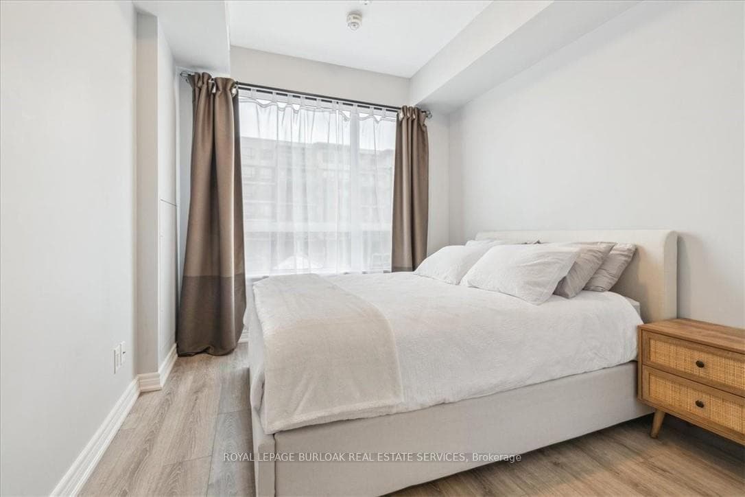 10 Esplanade Lane Unit 215 photo 20