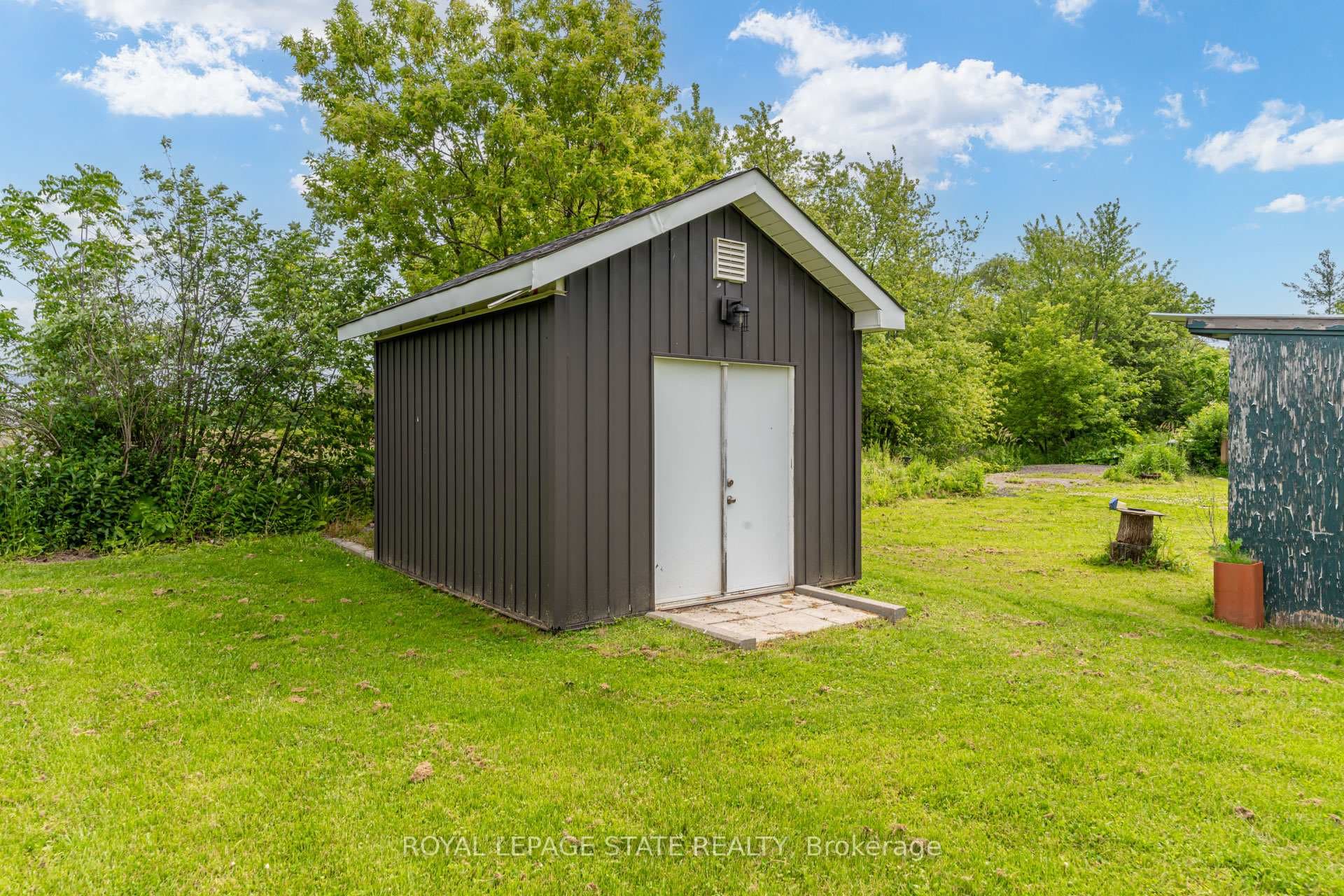 9056 Airport Road photo 40