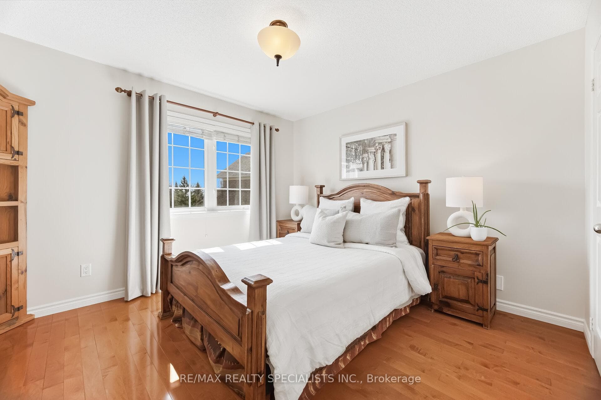 1169 Barnswallow Court photo 13