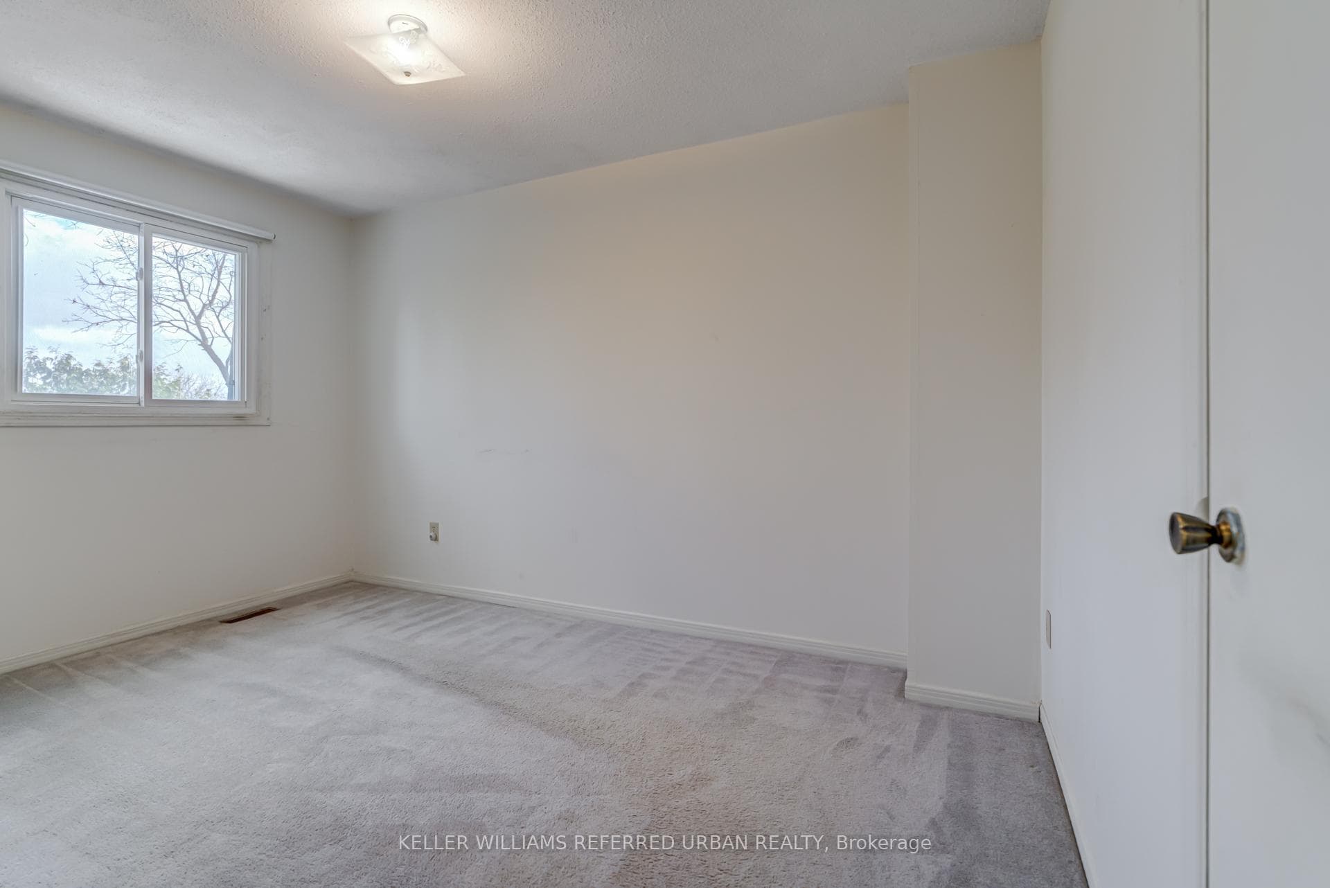 653 Village Parkway N/A Unit 18 photo 31