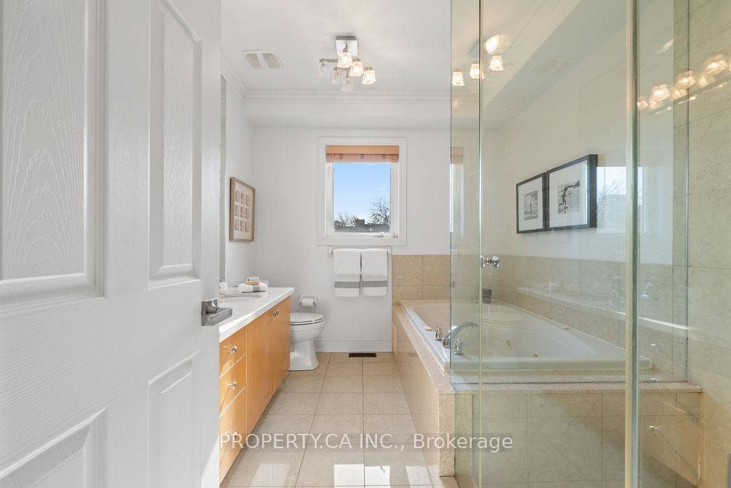 182 McCaul Street photo 20