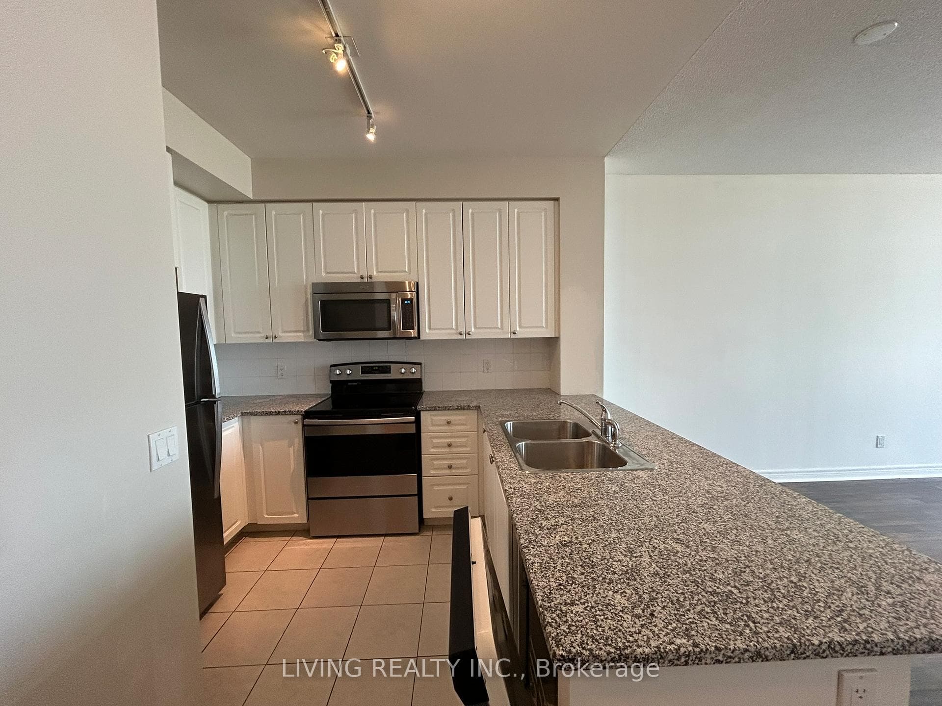 339 Rathburn Road Unit 1218 photo 12
