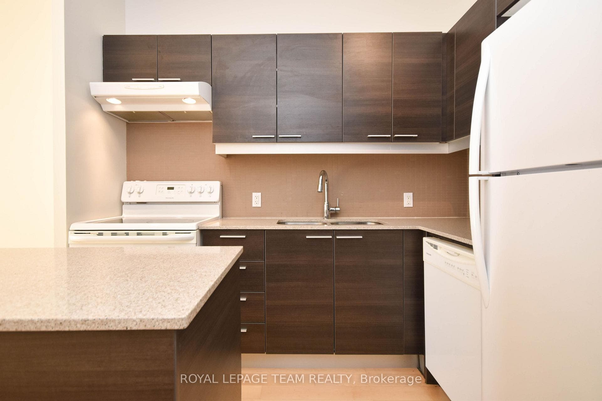 349 Mcleod Street Unit 523 photo 6