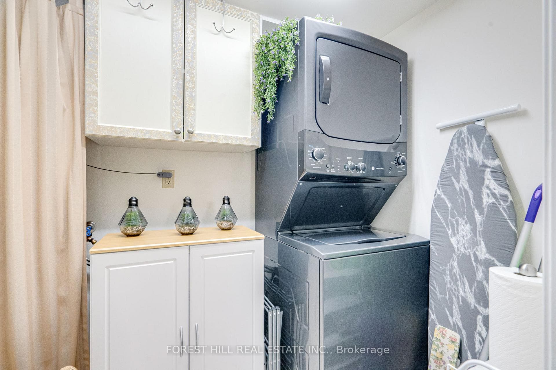 15390 Yonge Street Unit 401 photo 20