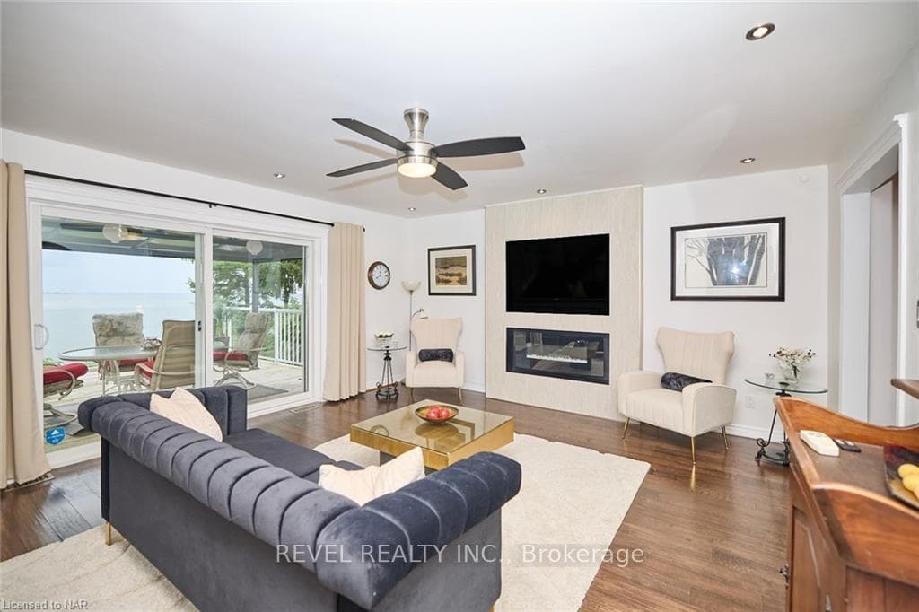 39 Lakeside Drive photo 9