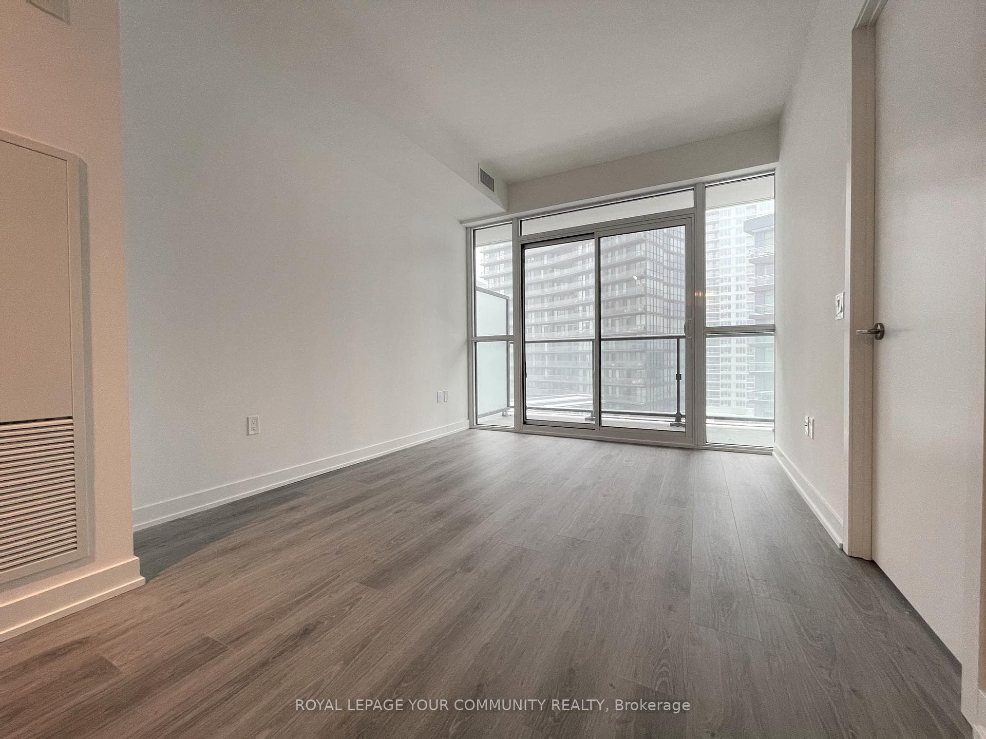 38 Iannuzzi Street Unit 1208 photo 2