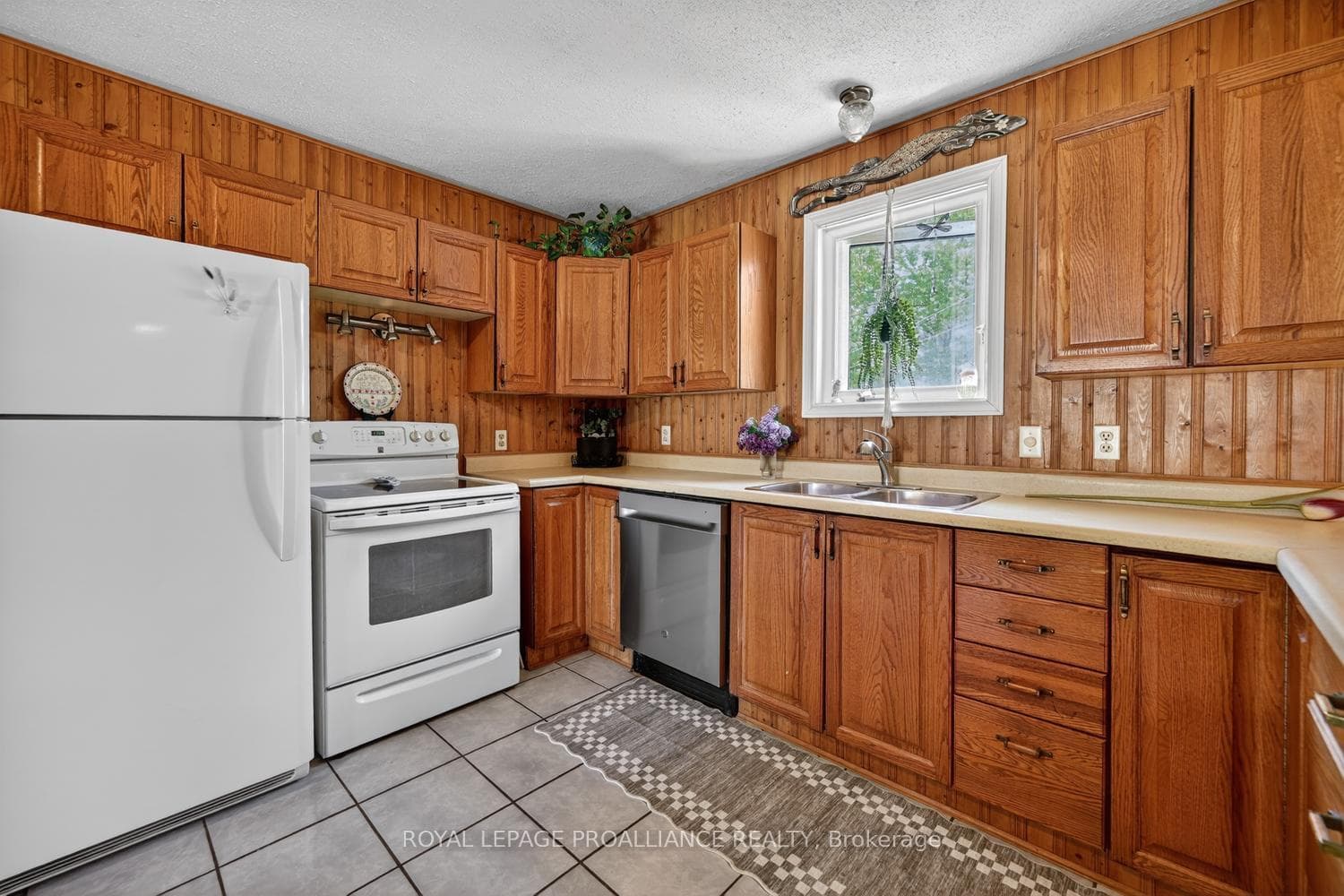 913 George Street photo 11