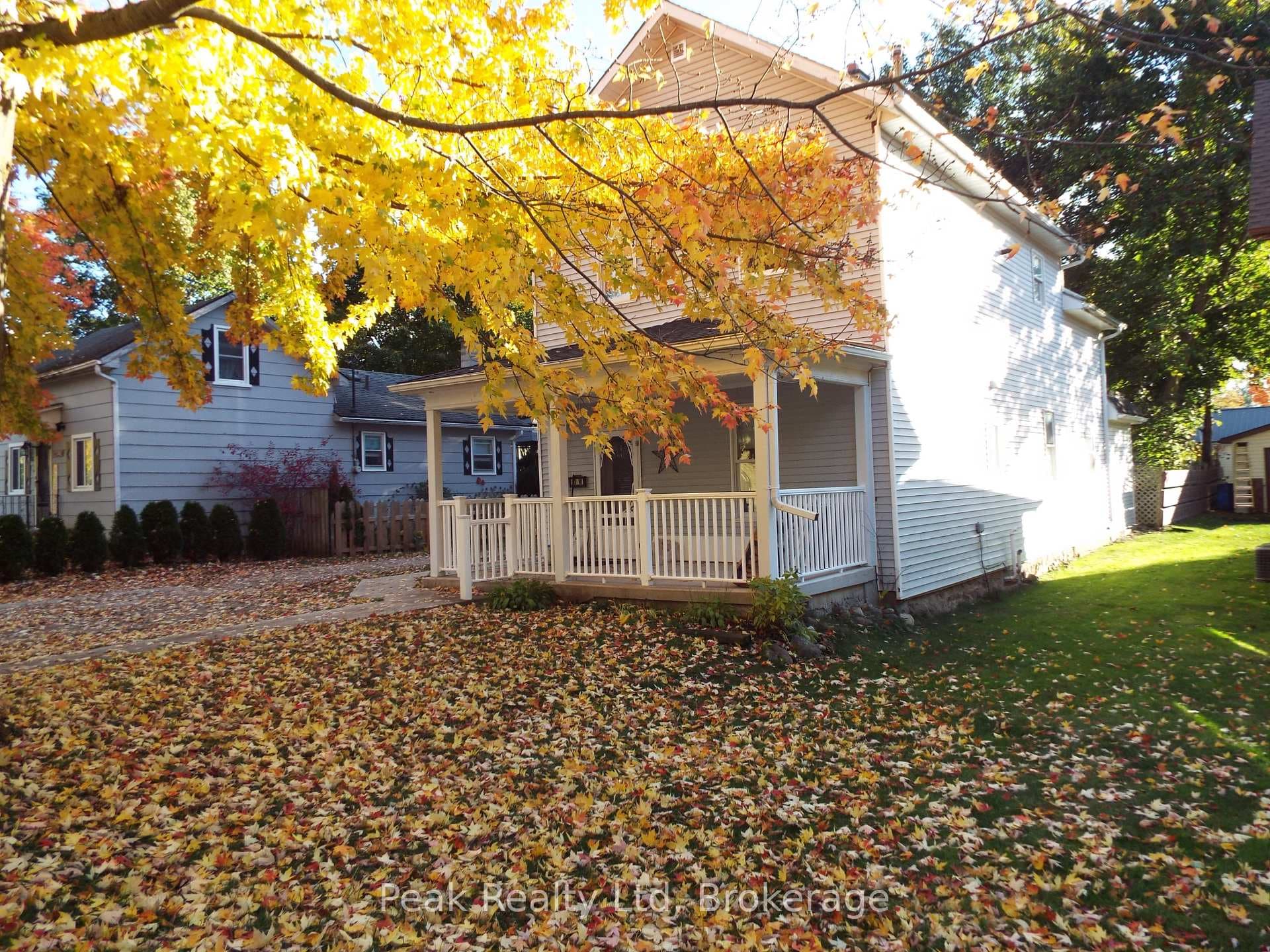 90 John St Street photo 2