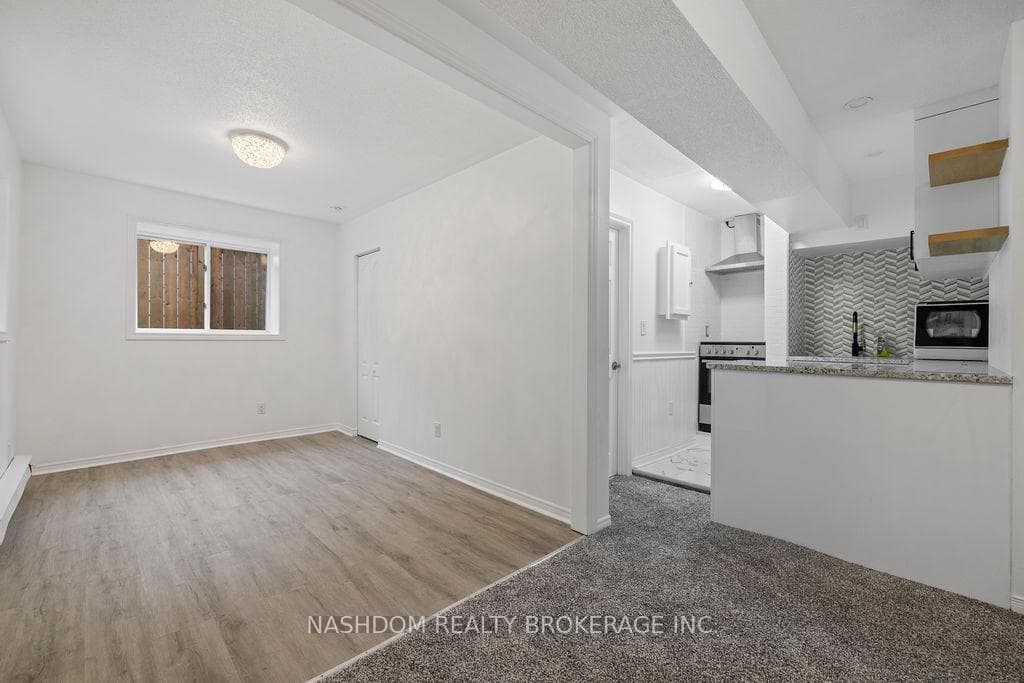 2015 Leighland Road Unit 2 photo 9