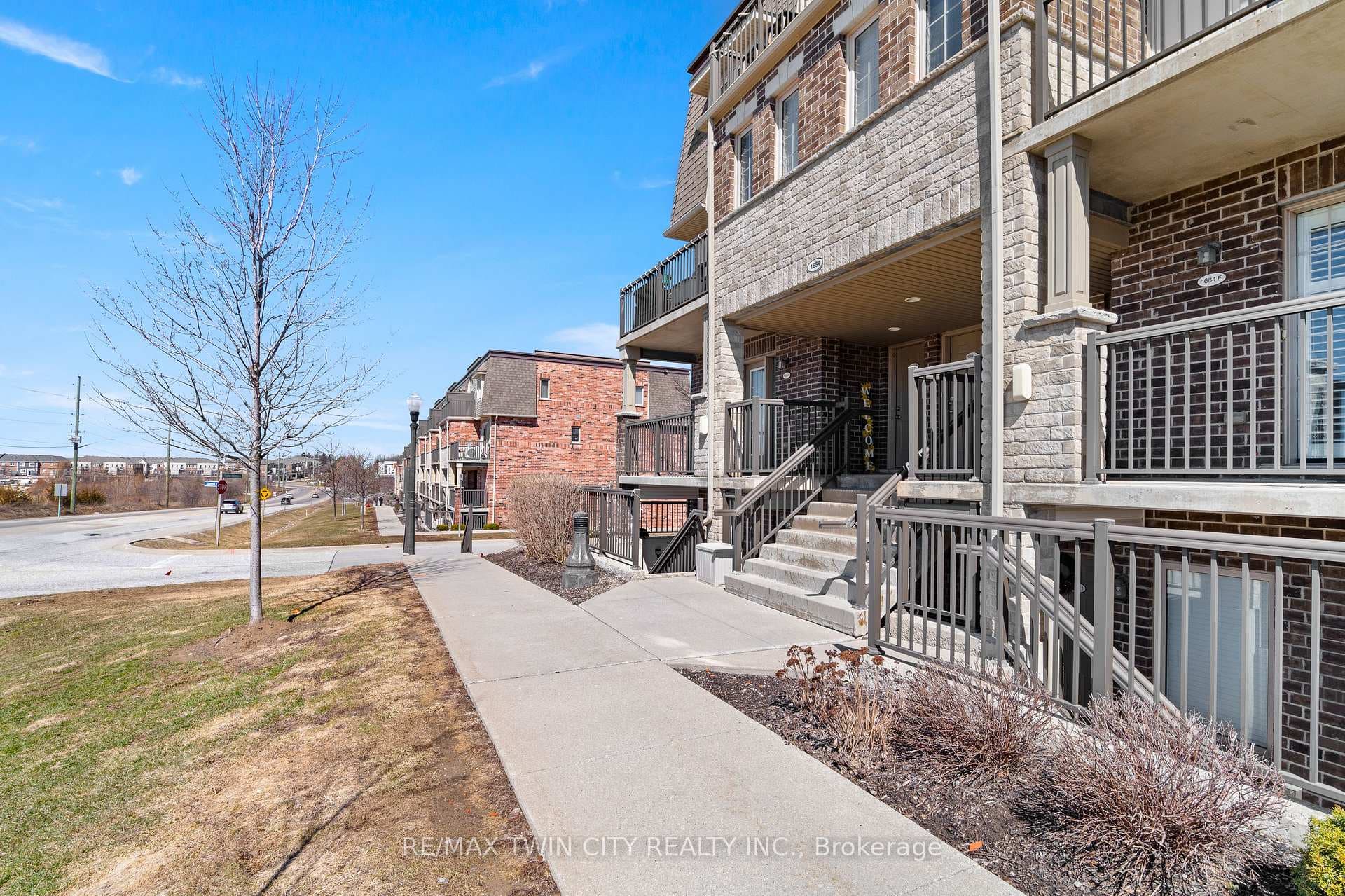 1684 Fischer Hallman Road Unit 68 photo 3