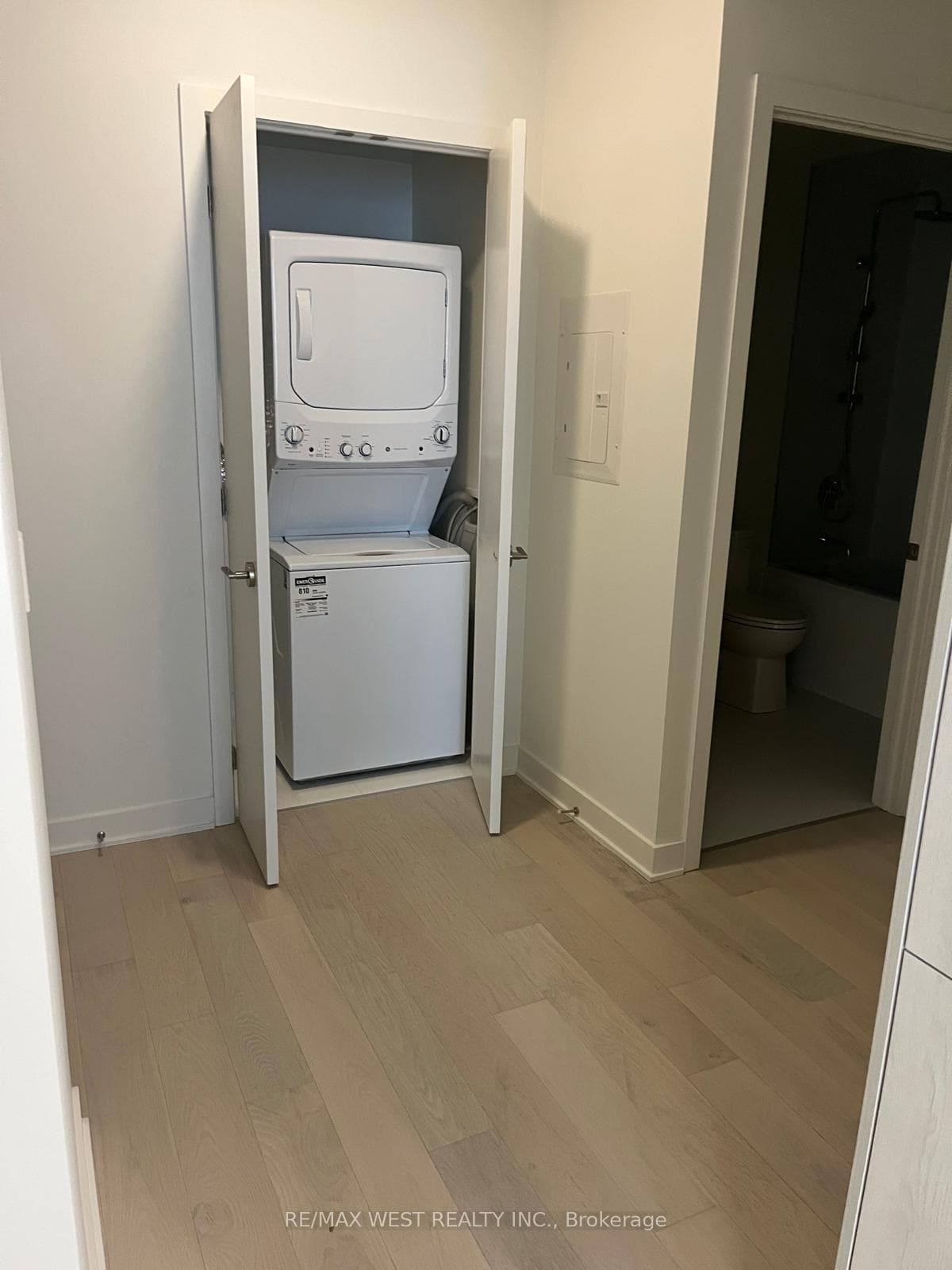 11 Yorkville Avenue Unit 2607 photo 6