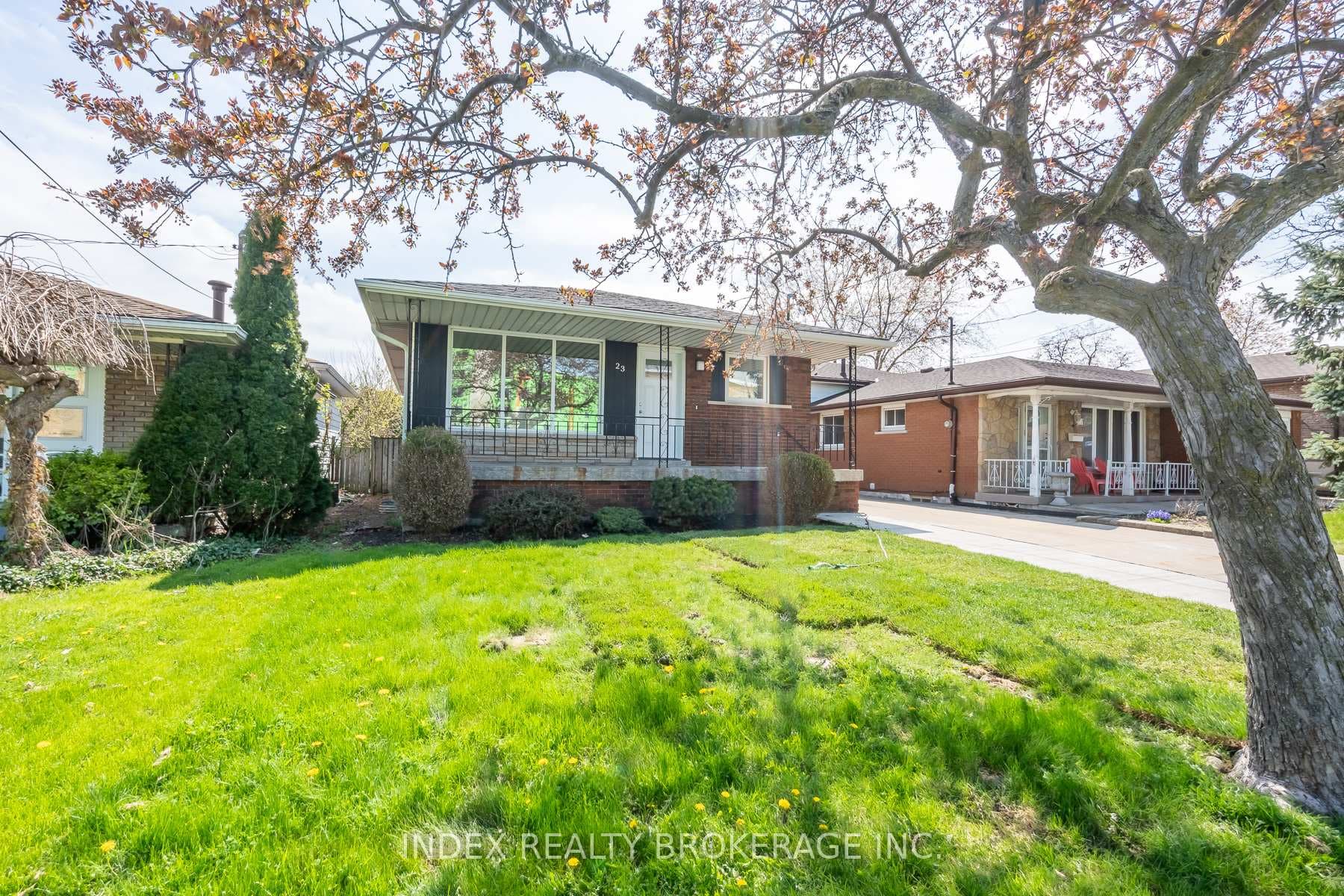 23 Tyrone Drive photo 47