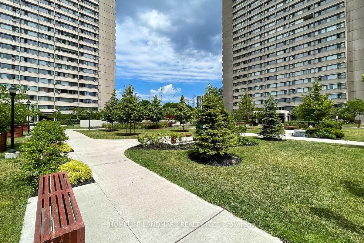 725 Don Mills Road Unit 1103 photo 2