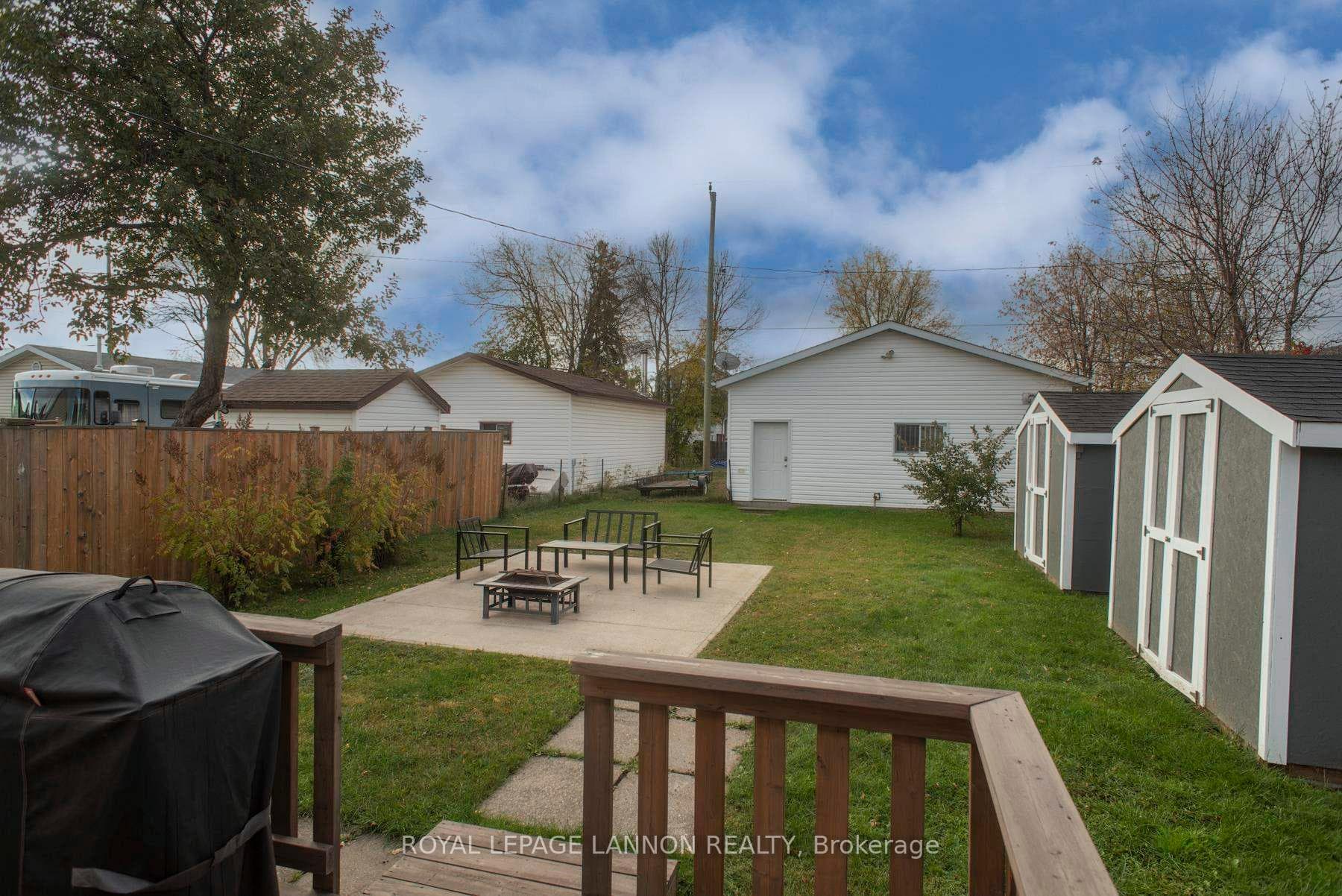266 Brock Street photo 12