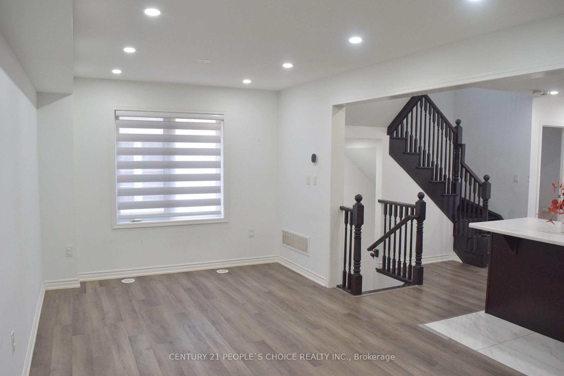 1267 HOP Place photo 4