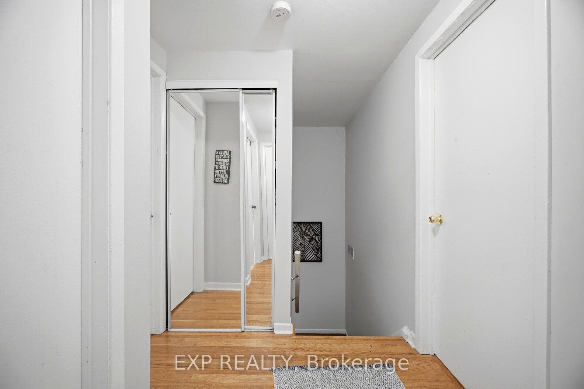 33 Earlsdale Crescent photo 18