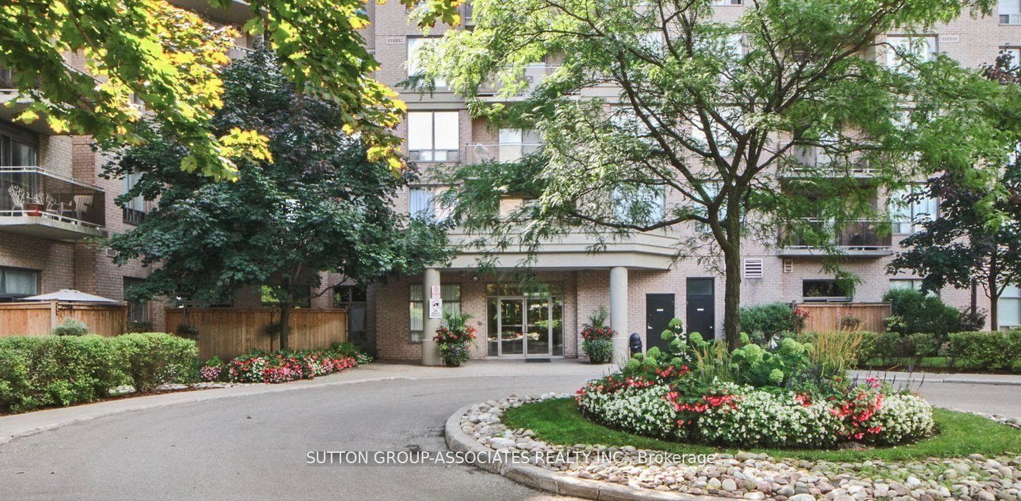 1730 Eglinton Avenue Unit 301 photo 2