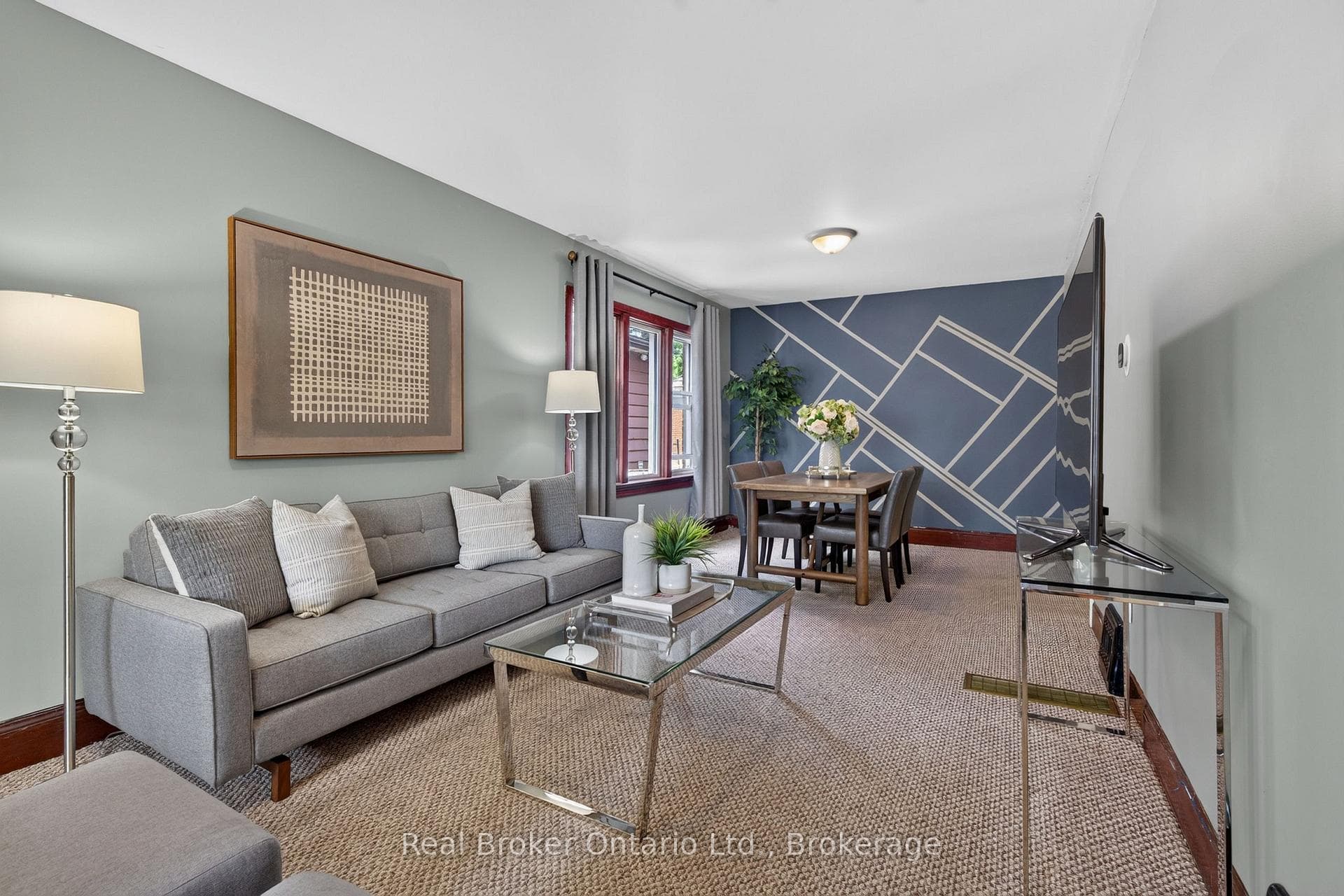 2 Herlan Avenue photo 10