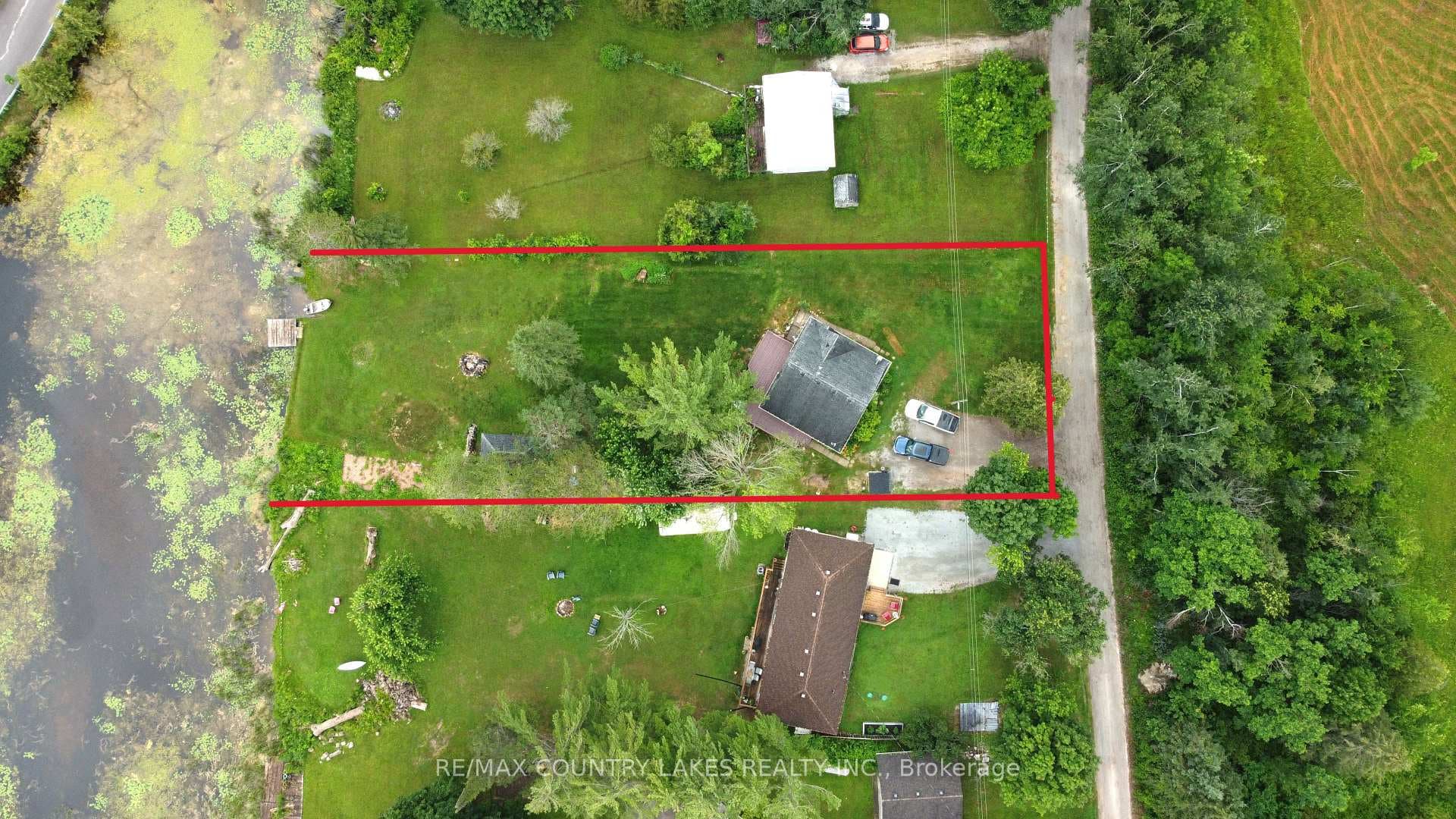 16 Hummingbird Lane photo 27