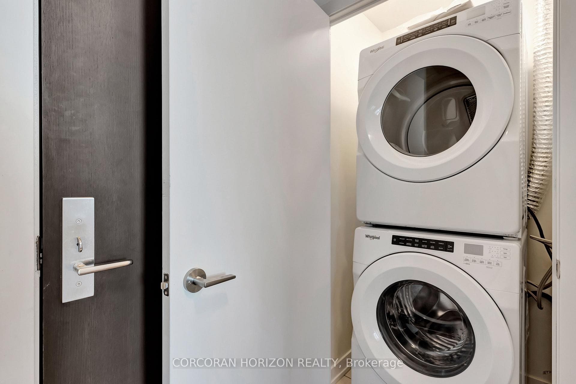 55 Duke Street Unit 509 photo 8