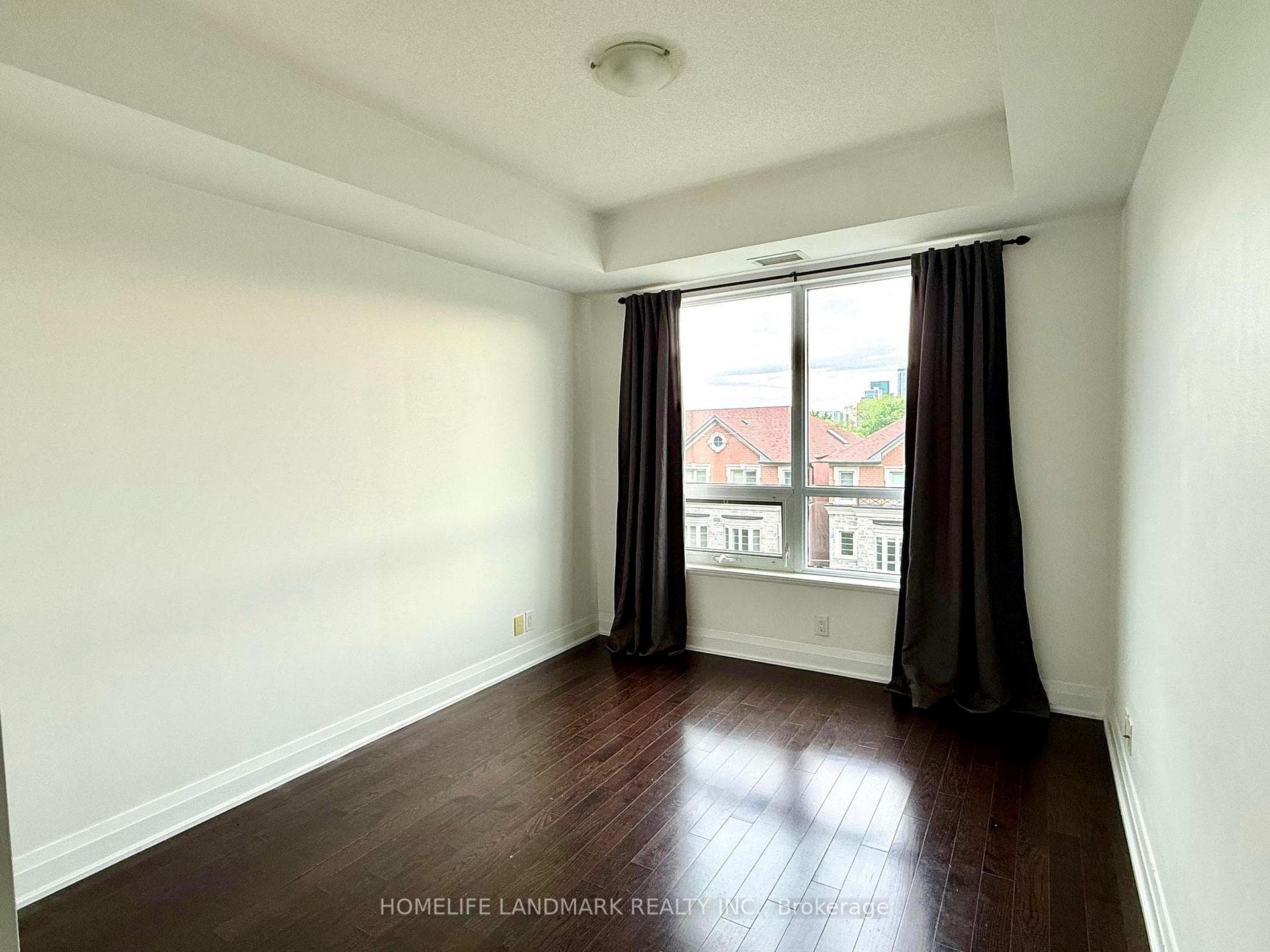 21 Clairtrell Road Unit 411 photo 8