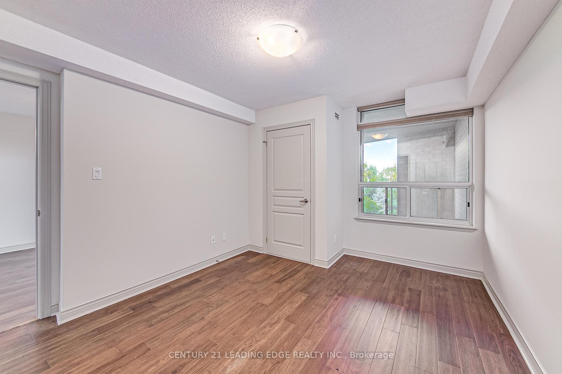 4 BRIAR HILL Heights Unit 405 photo 14
