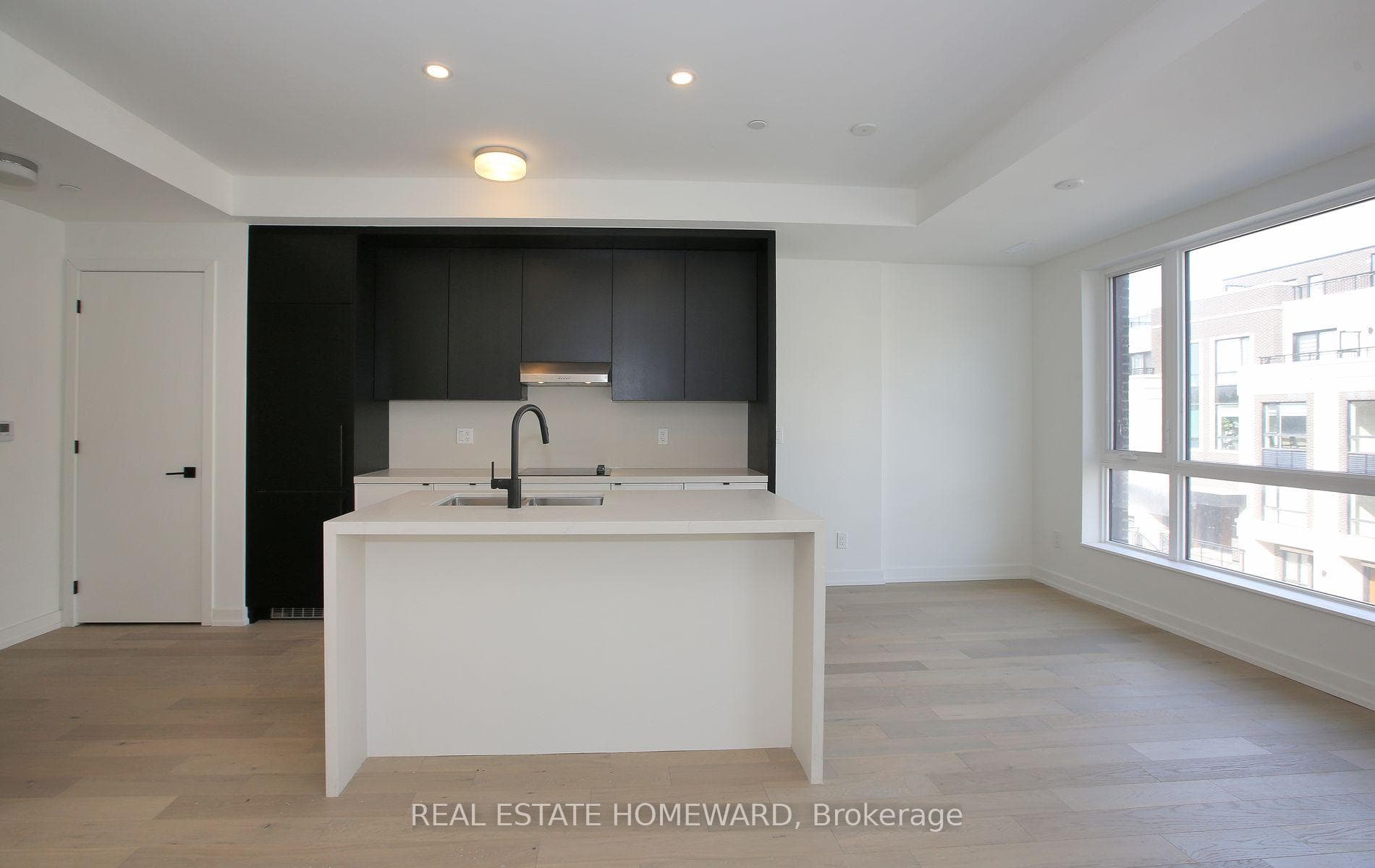 11 Walder Lane Unit J301 photo 4